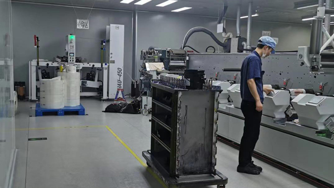 Regular customers repurchase DYM automatic butt splice nonstop print system under the special circumstances of the COVID-19